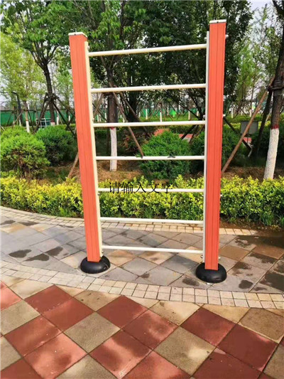 北京市怀柔区塑木健身路径器材施工案例